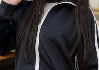模范学院 – 白子嫣nicky的校服照片：简直是无法抵挡的青春魔力