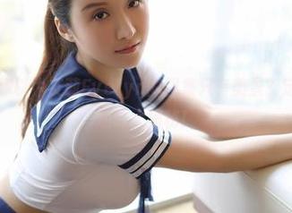 模范学院 – 你以为艾莉Evelyn的图集只有美景？定制旅拍里的趣味大揭秘！
