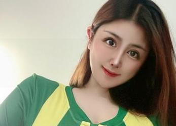 微密圈 – 当海豚baby遇上无圣光：2023图包的真实与荒诞