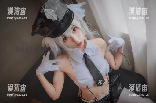 清颜颜子的棉袜写真分享，真的是太好看了，忍不住犯花痴！