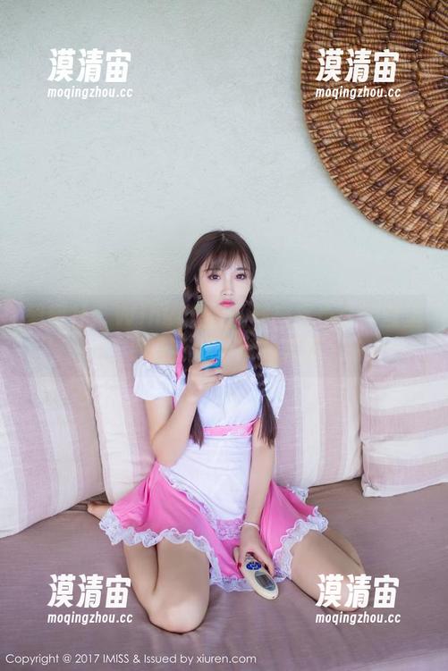 爱蜜社 - Winki丝姬的秘密写真：网盘里那些半遮半掩的魅惑