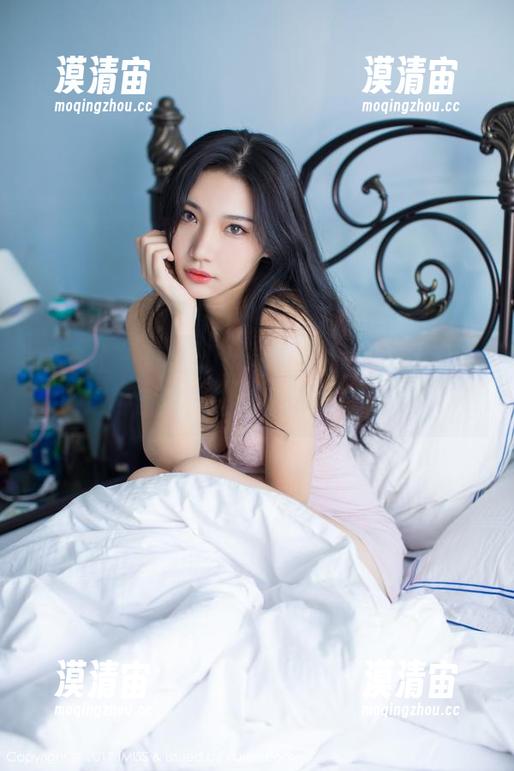 爱蜜社 - 长腿sugar小甜心CC的美图，这种自信，让我也想试试搭配！