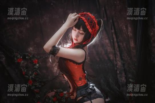 纯白的猫九酱：像雪一样，还是更像棉花糖？