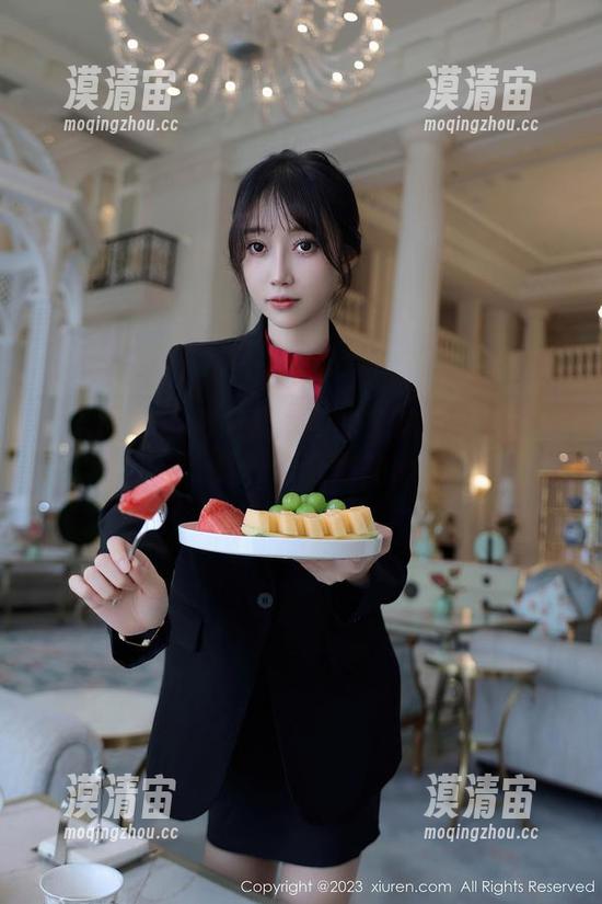 秀人网 - 福利来袭！你的兔妹妹甜心图包，轻松俘获你的心
