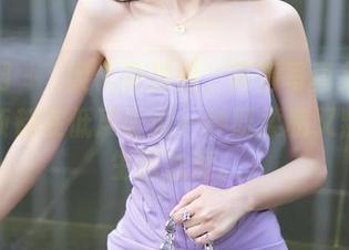 秀人网 – 媃柔化身御姐，高清写真集中的每一帧都在低声诉说一种既柔和又叛逆的生活态度。