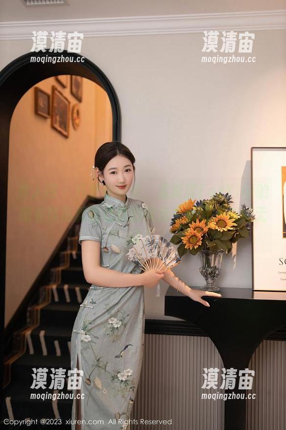 秀人网 - 只要你敢点，孟狐狸FoxYini的睡衣作品就能让你的网盘生活变得有趣无比！
