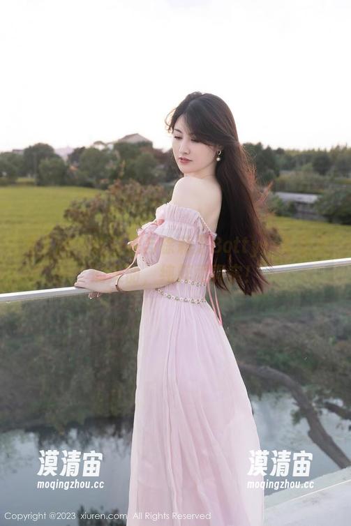秀人网 - 比基尼与徐莉芝Botty：无圣光的美丽，纯粹而真实！