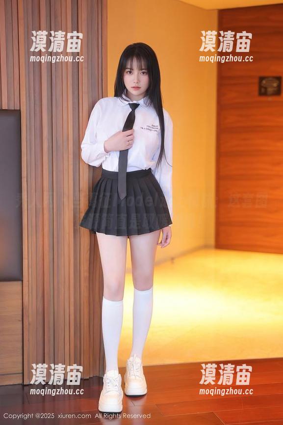 秀人网 - 当葛征Model遇上棉袜：这套图资源简直是取暖神器！