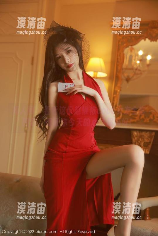 秀人网 - 看看这份赵惟依coco女友全套图包，保证你今天的心情超级好！