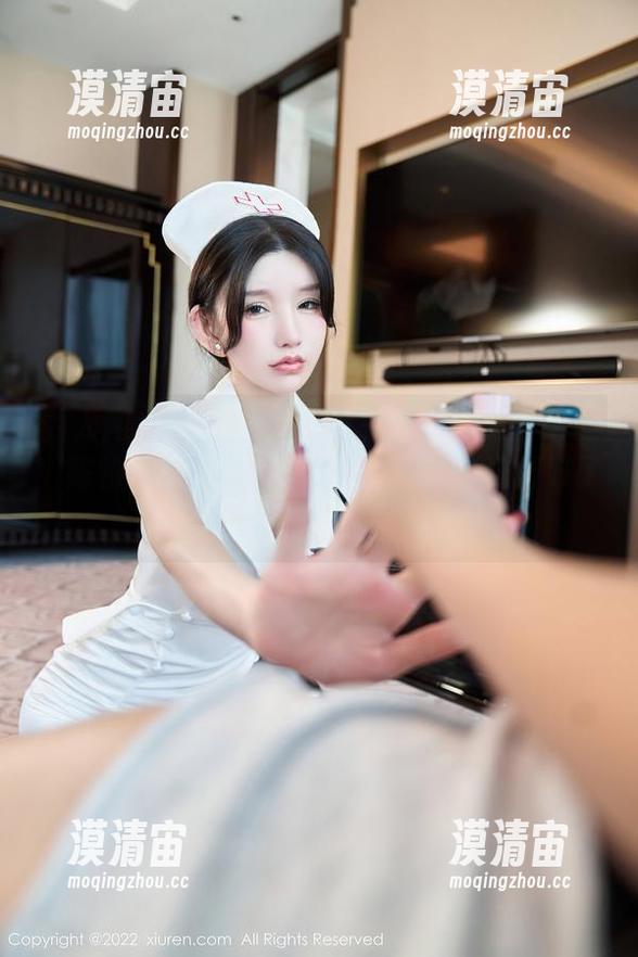 秀人网 - 这海风吹来的水手服真是太绝了！陈怡曼coco的美图图集，大家准备好了吗？