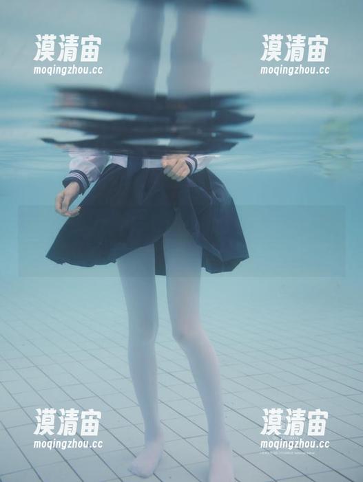 紧急企划 - 不怕丑的小婕，趁夏日光影好赶紧下载原图，反正你也不想撅屁股！