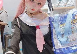 最新紫氯氯厨娘合集：看她如何把“厨”味变成“煽情”！