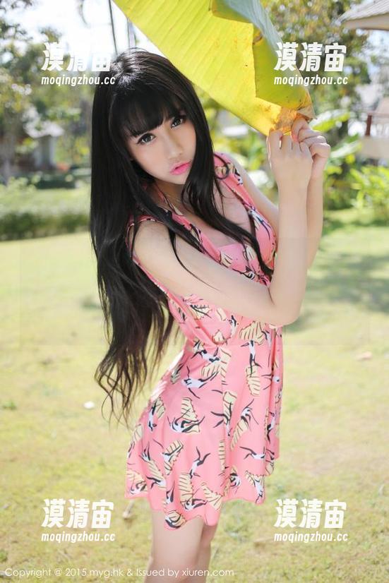 美媛馆 - 婚纱不止于婚礼，Manuela玛鲁娜的更新作品集让你看到婚纱的另一种魅力，哈哈真是太妙了！