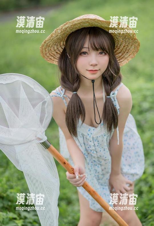 这图包里的花铃Hana，胜利女神尤妮的细节，难道是楚楚可怜的美人吗？
