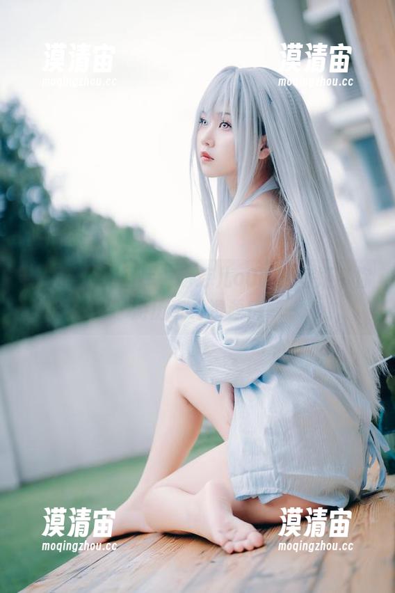 萌芽儿o0 从游泳池到图库,萌芽儿o0的人鱼姬带你游历奇幻资源!