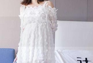 袜啵啵 – 为什么小沫的女友总是那么光鲜？美图套餐加持，套图来袭！