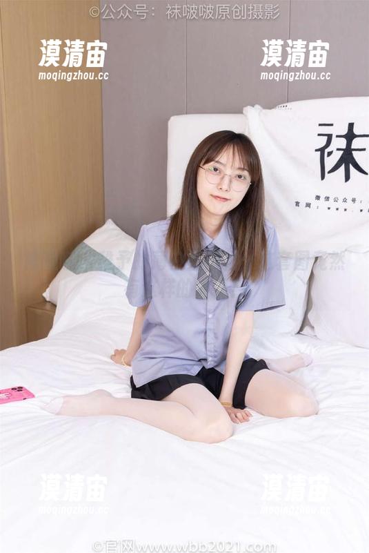 袜啵啵 - 稚予的薄白丝私拍：这套图竟然有这样的故事！