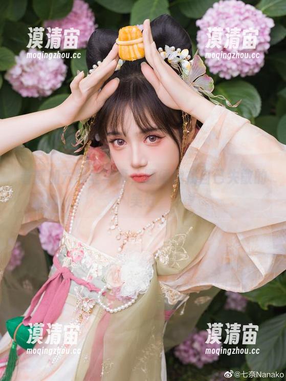 看贰加六黑丝写真，顺便找找自己失散的美好