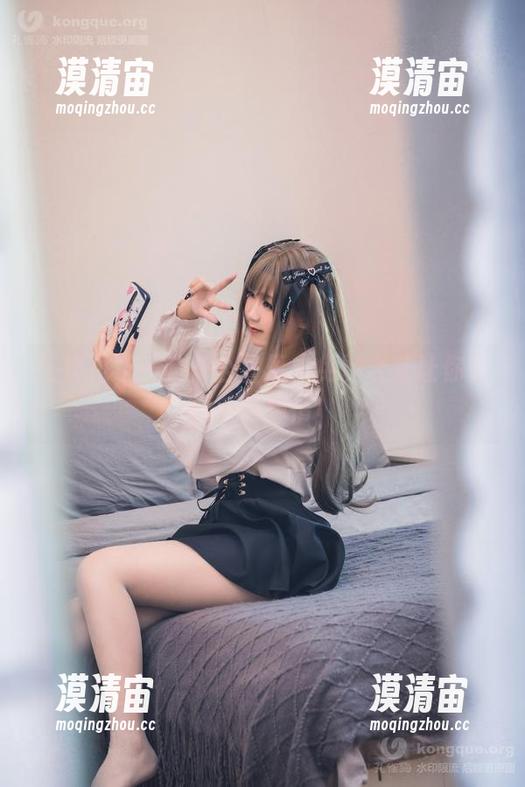里见年一 在里见年一的办公室里,免费合集让你工作更有颜值!