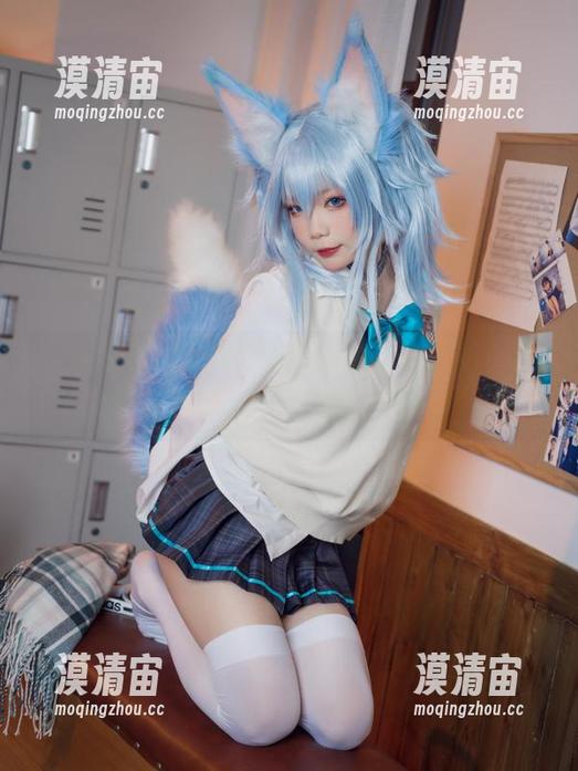 一秒变时尚女神！铁打萌萌_moi的小道友旗袍套图，下载后打开惊喜！