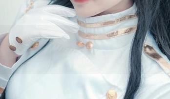 阿半今天很开心的黑丝袜造型：让我思绪万千的一瞬间